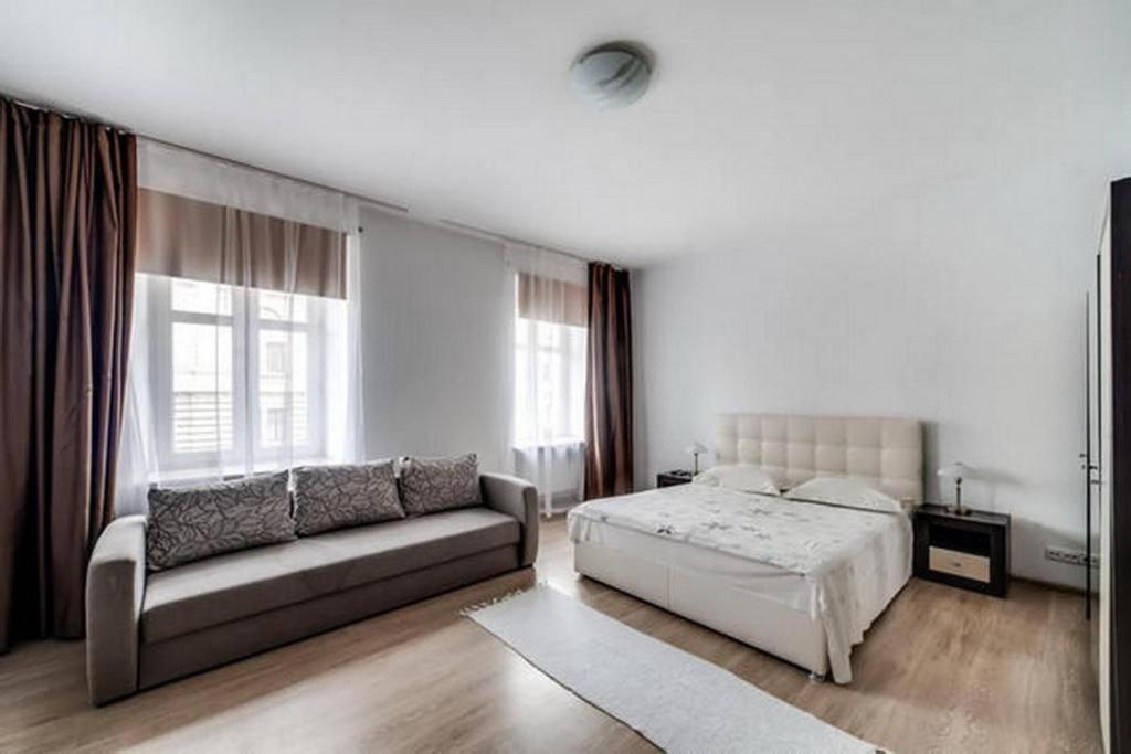 Apartment In The Center Of "Opera" إلفيف المظهر الخارجي الصورة